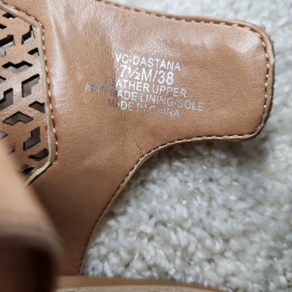 Vince Camuto open toe and back booties size 7 1/2 - Picture 3 of 6